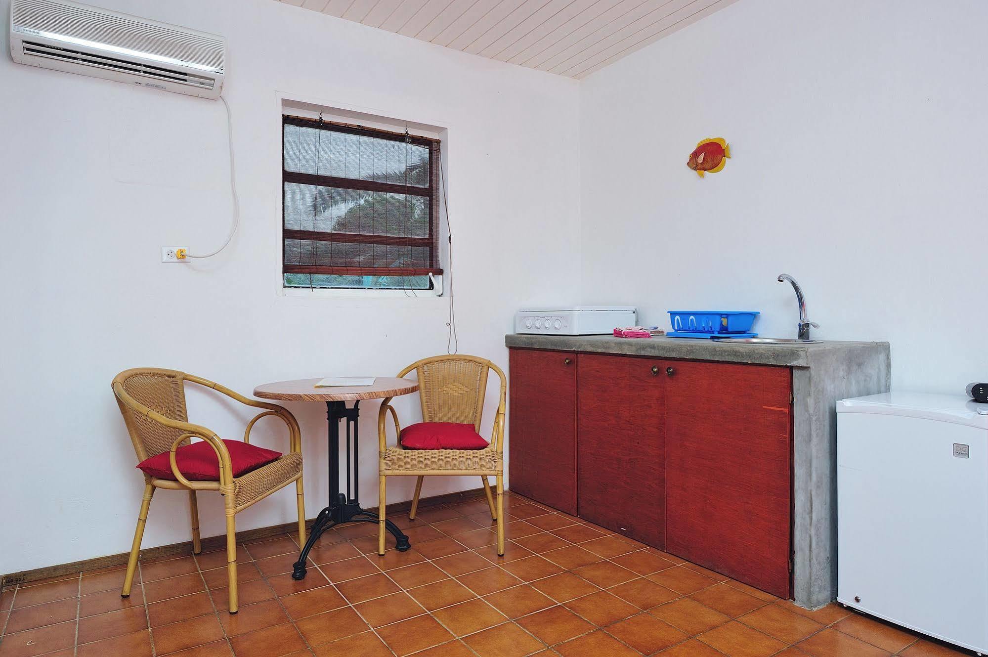 The Dive Hut - Boutique Apartments Playa Esterno foto